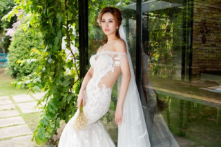 Á hậu Thanh Hoài thay 4 mẫu váy cưới bên mỹ nam ngoại quốc