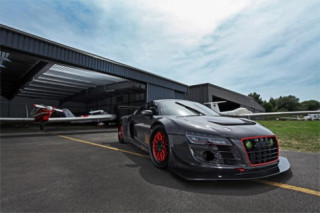  Audi R8 V10 toàn thân bằng sợi carbon 