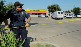  Bé sơ sinh tử vong trong ôtô dưới trời nóng 