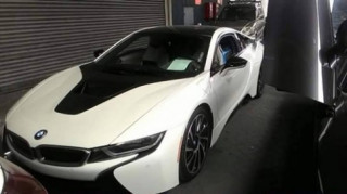  BMW i8 đầu tiên cập bến Sài Gòn 