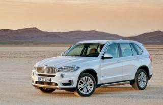 BMW trình làng X5 thế hệ mới 