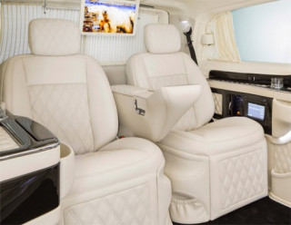  Cabin Mercedes độ siêu tiện nghi 