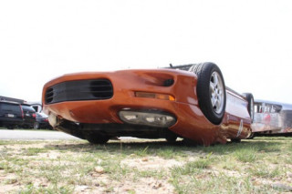  Chevrolet Camaro độ kiểu lộn ngược 