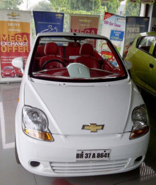  Chevrolet Spark phiên bản mui trần 