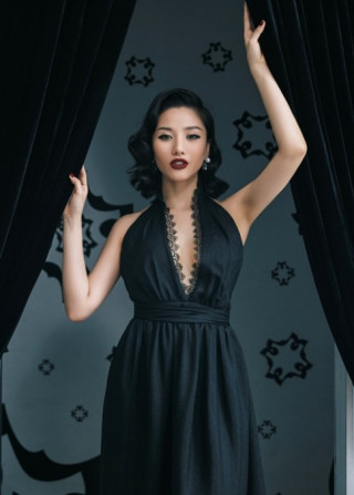 Đã làm mẹ nhưng hot girl “chịu chơi” số 1 Sài Gòn vẫn nóng bỏng mắt