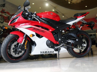 ‘Đập thùng’ Yamaha YZF-R6 2013 tại Việt Nam 