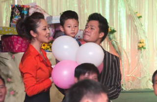 Dù chia tay, các cặp sao Việt vẫn tái hợp ngọt ngào để mừng sinh nhật con