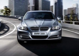  Euro Auto công bố giá BMW 320i 2009 