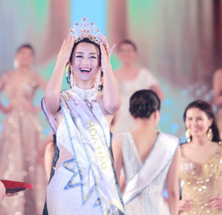 Giây phút đăng quang đáng nhớ của Tân Hoa hậu Bản sắc Việt