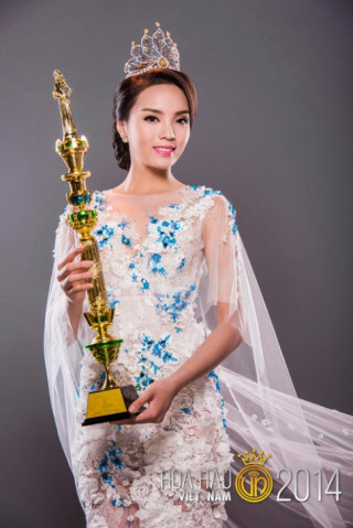 Hoa hậu Kỳ Duyên: “Chị có nghĩ tôi cần thẩm mỹ?“