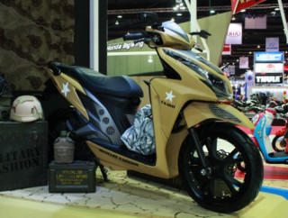  Honda Click 125 phong cách ‘nhà binh’ 