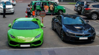  Huracan và i8 ở Sài Gòn 