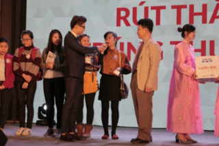 Khách hàng 2 miền nhận thưởng lớn tại Triển lãm thẩm mỹ đầu tiên ở Việt Nam.