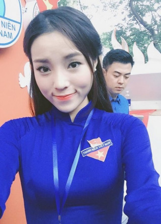 Kỳ Duyên và Huyền My ai xinh hơn trong màu áo thanh niên