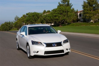  Lexus muốn thoát khỏi cái bóng Toyota 