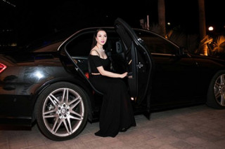 MC Thanh Mai gây “thương nhớ” với eo thon, da trắng ngần