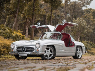  Mercedes 300SL - huyền thoại trở lại 