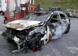  Mercedes A45 AMG cháy rụi rao bán 10.500 USD 