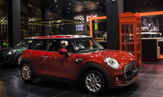  Mini Cooper 3 cửa giá gần 1,4 tỷ đồng 