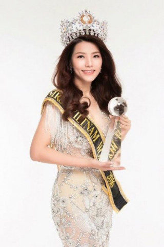 Người đẹp Xuân Thủy đang rất sung để dự thi Mrs World 2016