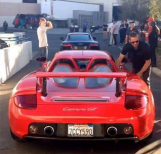 Paul Walker và định mệnh với Porsche Carrera GT 