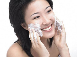 Rửa mặt quá sạch có thể khiến da bạn “ốm yếu”