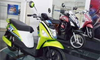  Suzuki giới thiệu xe tay ga mới 