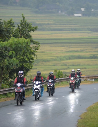 Tôi đã vượt 800km chinh phục Cực Tây như thế