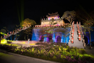 Tuổi tứ tuần, DV Lan Hương - Thu Hà vẫn sáng bừng hơn dàn mẫu trẻ