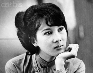 Vẻ đẹp bất diệt nức tiếng Sài Gòn một thời của mẹ MC Kỳ Duyên