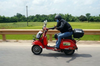  Vespa PX 31 tuổi vẫn chạy tốt của nhà sưu tập Hà thành 