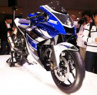  Yamaha R25 - đối thủ của Ninja 250R và CBR250R 