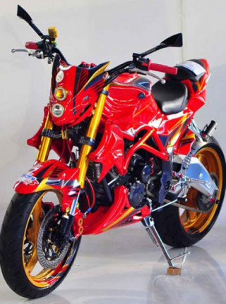  Yamaha Scorpio - quỷ con màu mè 