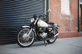  Yamaha SR400 độ thanh lịch của vũ công ba lê 
