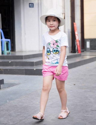 Chọn đồ cho mẹ đẹp con xinh dạo chơi cuối tuần