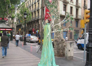 Barcelona – phố hoa bên bờ biển ngà