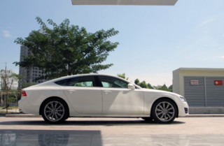  Du xuân với Audi A7 Sportback ở Sài Gòn 