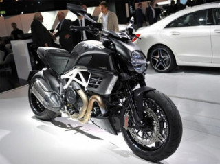  Ducati trình làng Diavel AMG Special Edition 