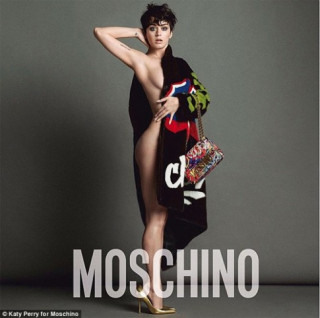 Katy Perry hở nửa người làm nàng thơ của Moschino