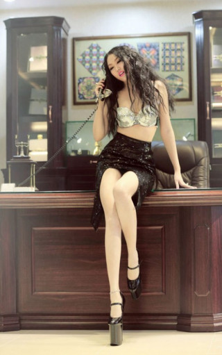 Lắm chiêu trò với nội y như Phi Thanh Vân