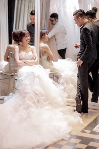 Hari Won đã mặc gợi cảm hết nấc thế này trước ngày cưới