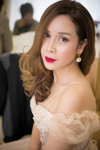 Thanh Tú ‘’lu mờ‘’ trước vẻ quyến rũ của Lưu Hương Giang