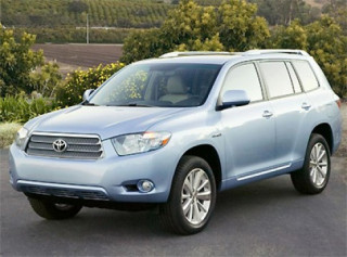  Toyota thu hồi 90.000 Highlander 