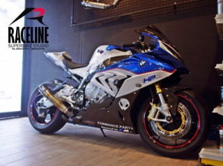 BMW S1000RR 2015 độ đơn giản nhưng đầy mê hoặc