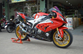 BMW S1000RR 2016 đầy xa xỉ với những phụ kiện hàng hiệu