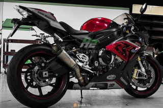 Siêu cá mập S1000RR lột xác hoàn hảo trong bóng tối