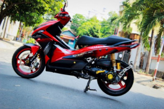 Honda AirBlade lên đồ chơi hàng hiệu tại Sài Gòn