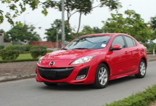  Mazda3 2010 ‘thách thức’ Toyota Altis 