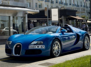  Siêu xe Veyron mất 21.000 USD để kiểm tra định kỳ 