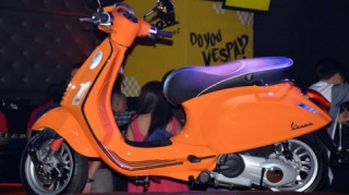 Vespa Sprint 150 vừa ra mắt tại Malaysia có giá cao hơn tại VN
